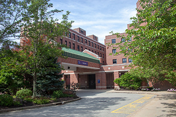 Lawrence + Memorial Hospital Front Entrance